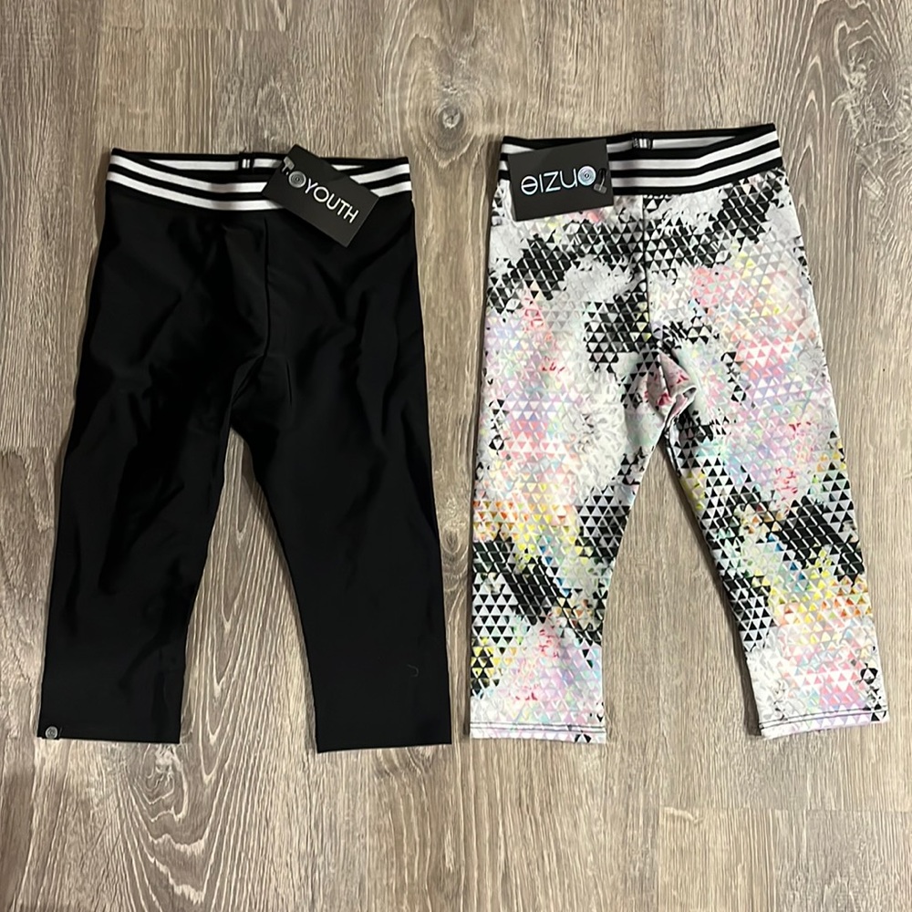 LOT OF 2 NWT ONZIE ELASTIC CAPRI LEGGINGS KIDS 4/5